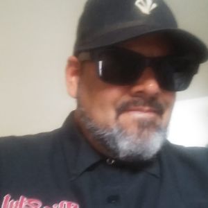 Meet your Posher, Dennis c